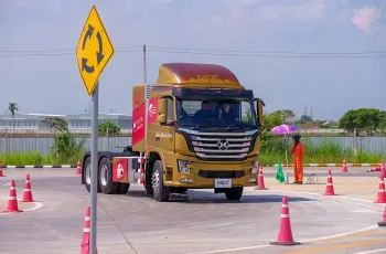 . NEX EV Tractor 423 kWh (รถหัวลากไฟฟ้า)