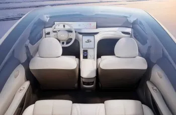 MG IM5 เป็นเวอร์ชันพวงมาลัยขวาของ IM L6