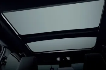 Toyota Yaris Cross NIGHTSHADE 2025