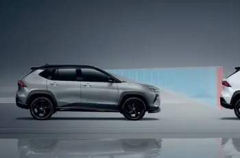 Toyota Yaris Cross NIGHTSHADE 2025