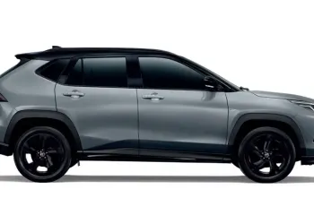 Toyota Yaris Cross NIGHTSHADE 2025