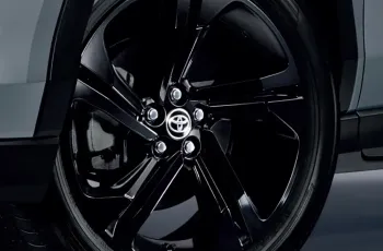 Toyota Yaris Cross NIGHTSHADE 2025