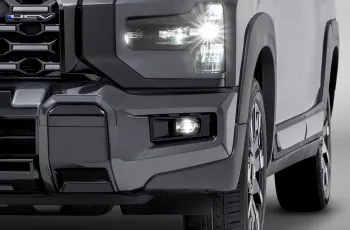  Xpander Cross HEV 2026