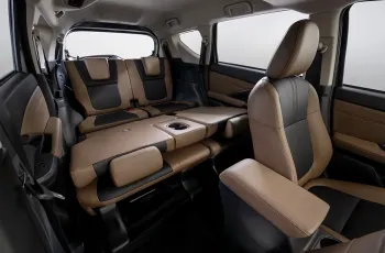  Xpander Cross HEV 2026