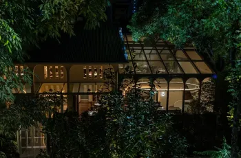 อินดี ร้านอาหารอินเดียสมัยใหม่