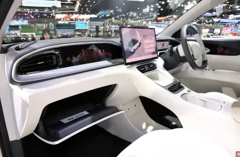 GEELY EX2 ปี 2025 ประกาศราคาเริ่ม 3.99 แสนบาท