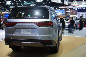 เปิดตัว Lexus LX 500D