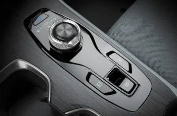 Lexus เปิดตัว The New All-electric RZ  เริ่มต้น 2.99 ล้านบาท