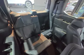 Honda STEP WGN e:HEV 2025