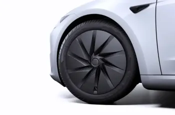 tesla-model-3-st-15-d9db