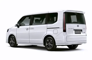 new-honda-step-wgn-ehev-spada-platinum-white-pearl-dbba