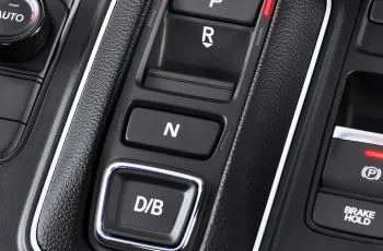 step-wgn-ehev-spada-interior-electronic-gear-selec-6f97