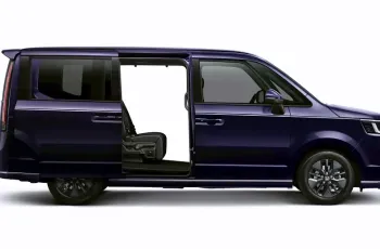 step-wgn-ehev-spada-twilight-mist-black-pearl-door-c11a