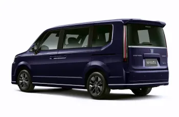 step-wgn-ehev-spada-twilight-mist-black-pearl-rear-3859