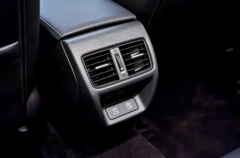 honda-civic-ehev-el-int-42-f105