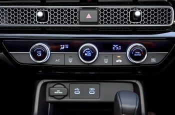 honda-civic-ehev-el-int-6-5afa