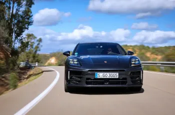 08-panamera-6-a40e