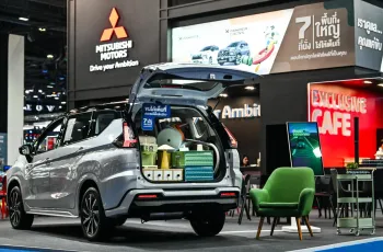 23-new-mitsubishi-xpander-cross-hev-388c