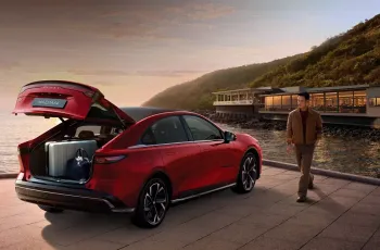 78-br-mazda6e-photo-p4-p5-01-1b3b