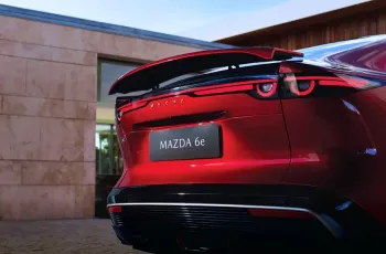 83-br-mazda6e-photo-p8-p9-03-e874