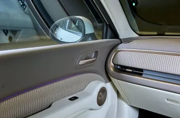 12-ora-5-global-debut-11-cf7c