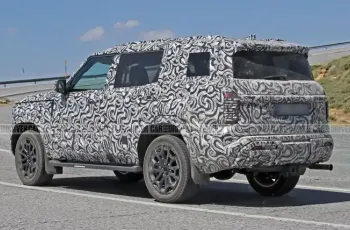 web-2028-mitsubishi-montero-kgp-spied-109-6875380a-85e8