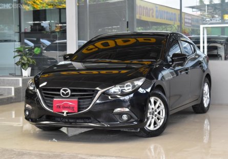 Mazda 3 2.0 C ปี 2015 วิ่งน้อยเข้าศูนย์ตลอด รถบ้านมือเดียว ไม่เคยติดแก๊ส สวยเดิมทั้งคันรับประกัน