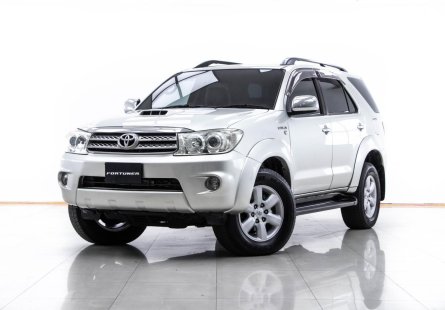 2010  Toyota Fortuner 3.0 V 4WD SUV ปี 2010 