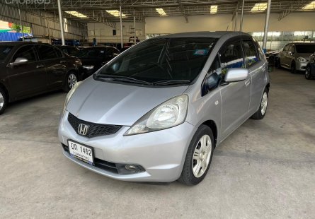 ขายรถ Honda Jazz 1.5 VTEC ปี 2010 สีเงิน