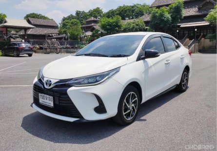 ขาย รถมือสอง 2021 Toyota Yaris Ativ 1.2 Sport รถเก๋ง 4 ประตู  A/T