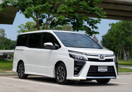 Toyota Voxy 2.0 ZS ปี : 2021 