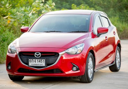 Mazda2 1.3 HighPlus Sport ปี 2016 สีแดงมือเดียวป้ายแดง