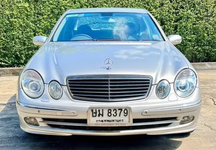 ขาย รถมือสอง 2004 Mercedes-Benz E240 2.6 Avantgarde รถเก๋ง 4 ประตู 