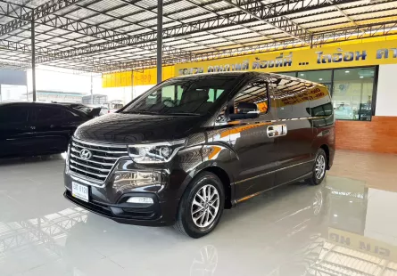 2019 Hyundai H-1 2.5 Deluxe รถตู้/VAN รถสวย ไมล์น้อย รุ่นท๊อป11ที่นั่ง ราคาถูก