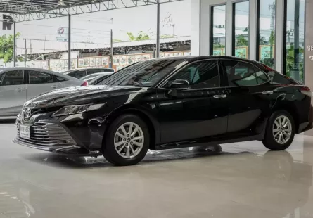 2019 Toyota CAMRY 2.0 G 12,XXX รถสวยเดิม ประวัติเช็คศูนย์ มือแรกออกห้าง ดีไซน์สปร์อตโฉมปัจจุบัน