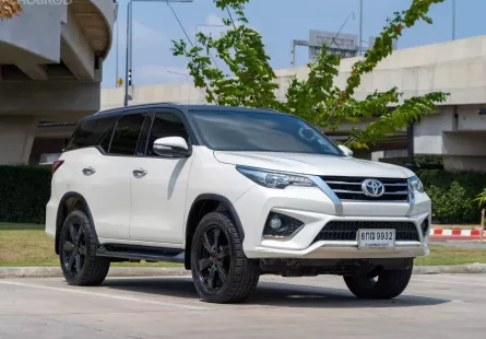 Toyota Fortuner 2.8 TRD Sportivo 4WD ปี : 2017