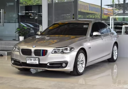 2015 BMW 525d 2.0 Luxury รถเก๋ง 4 ประตู รถมือเดียว สภาพสวย ออกง่ายฟรีดาวน์