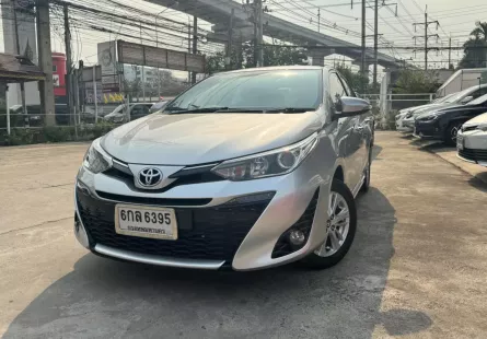 2017 Toyota YARIS 1.2 G รถเก๋ง 5 ประตู 