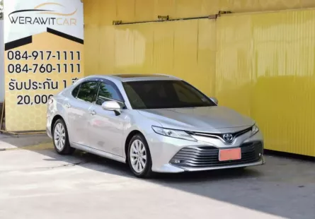 Toyota Camry 2.5 Hybrid Sedan ปี 2019 เกียร์ Auto รถสวยสภาพใหม่ 