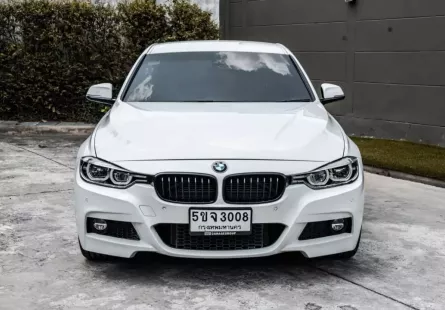 2017 BMW 330E 2.0 M Sport รถเก๋ง 4 ประตู ออกรถฟรี