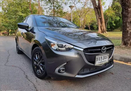 2019 Mazda2 1.3 High Connect Sedan  สีเทาเข้ม เบาะหนัง รถบ้านมือเดียว ใช้งานน้อยมาก 