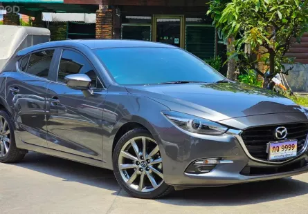 2018 Mazda 3 2.0 S Sports รถเก๋ง 5 ประตู โฉมไมเนอร์เชนจ์ตัวสุดท้าย มือเดียว ไมล์แท้ รถสวยสภาพดีครับ