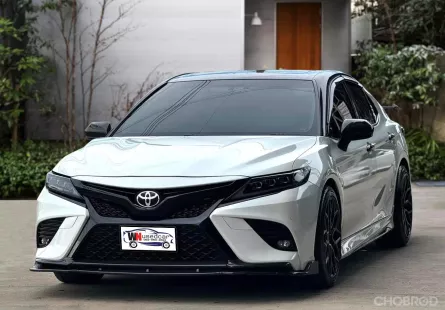 2019 Toyota Camry 2.5G รุ่น Top  หลังคา Sunroof ชุดแต่งจัดเต็ม 
