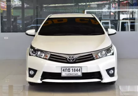 2015 Toyota Corolla Altis 1.8 ESPORT รถเก๋ง 4 ประตู รถสวย