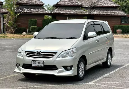 2012 Toyota Innova 2.0 V A/T MPV 