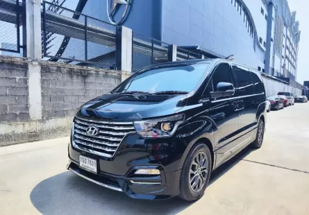 2021 Hyundai Grand Starex 2.5 VIP รถตู้/VAN รถบ้านแท้ ไมล์น้อย เจ้าของขายเอง 
