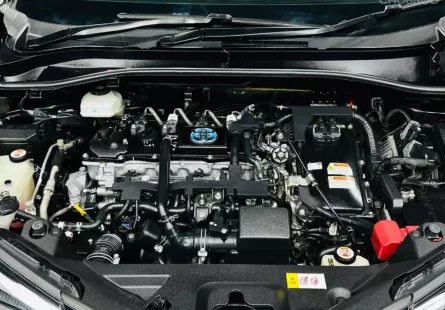 2018 Toyota C-HR 1.8 HV Mid รถเก๋ง 5 ประตู ดาวน์ 0%