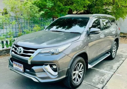 2019 Toyota Fortuner 2.4 V SUV เจ้าของขายเอง รถสวย ไมล์น้อย 