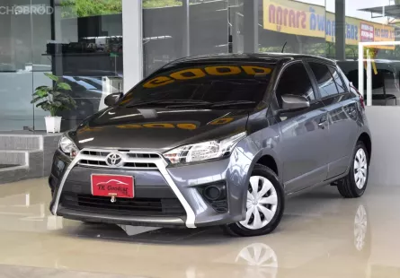 Toyota YARIS 1.2 E ปี 2017 รับประกันไมล์แท้ 3x,xxx โล ไม่เคยติดแก๊ส รถบ้านมือเดียว ออกรถ0บาท