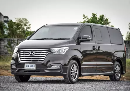 🔥 รถตู้ครอบครัวเจ้าของเดียว แต่ง VIP 7 ที่นั่ง รถบ้าน ทีวีพร้อมคอนโซลกลาง Hyundai H-1 2.5 Elite